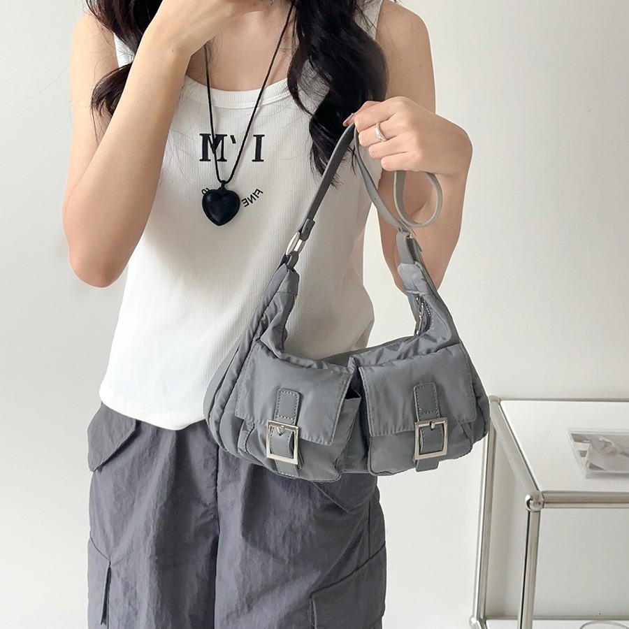 Small niche design, multi pocket casual nylon armpit bag, women's street trendy fashion versatile motorcycle bag