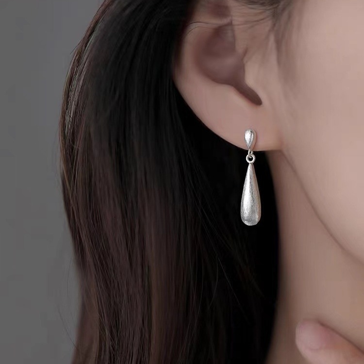 Needle Droplet New 2024 Light Earrings, Small and High end Female Earrings