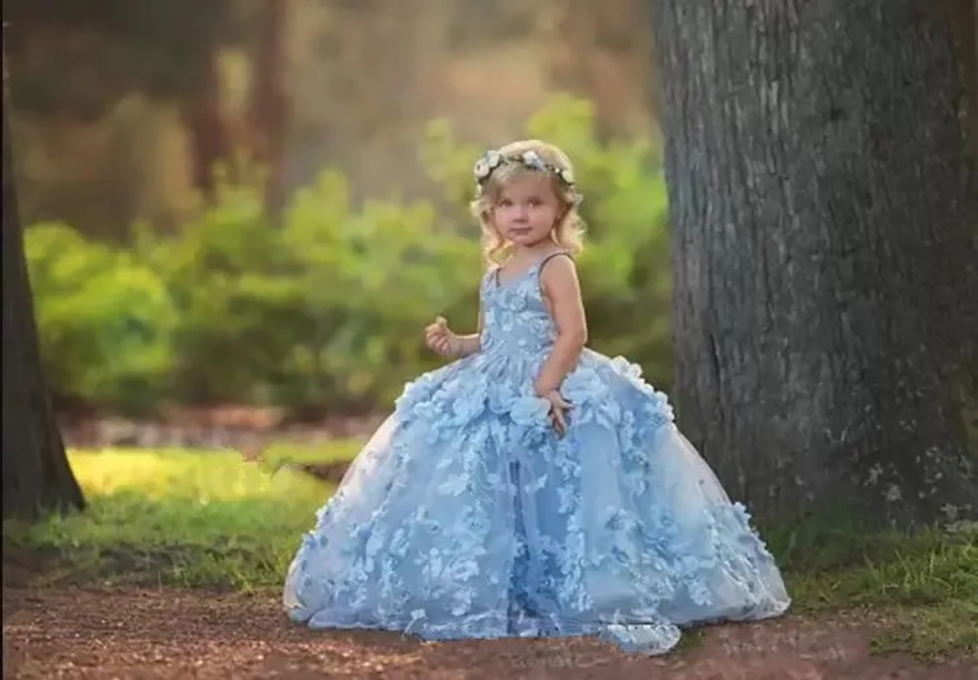 3D Floral Applique Flower Girls Dresses 2024 Cross Straps Backless Communion Party Gowns Puffy Tulle Birthday Ball Gown Girls Pageant Dress
