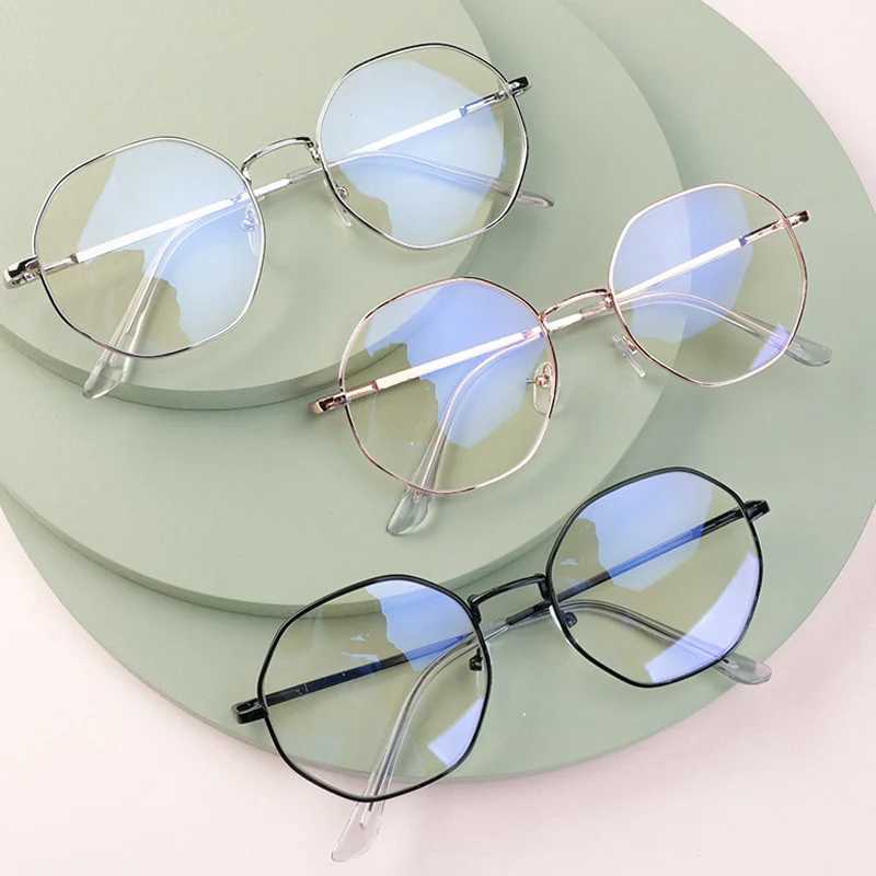 Retro Unisex Polygon Anti Blue Light Glasses Metal Frame Flat Ocular Fashion Comfortable Transparent Spectacle For Women MenX241008