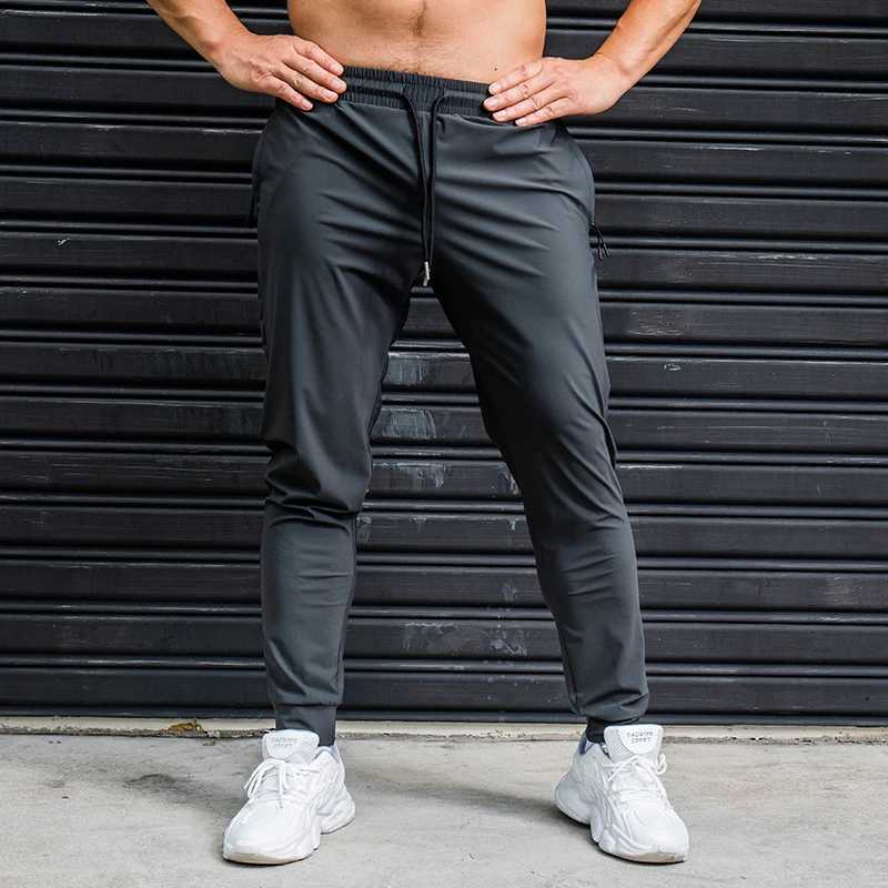 Elasticity Men Running Pants Casual Sweatpants With Zipper Pockets Training Jogging Fitness Trousers Gym Workout Sport PantsX241008