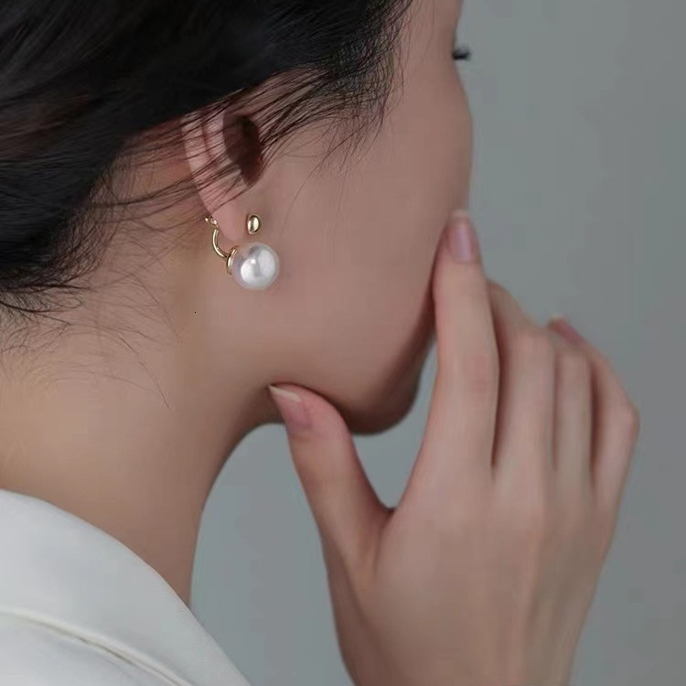 Pure sier needle pearl 2024 new style niche high-end light earrings