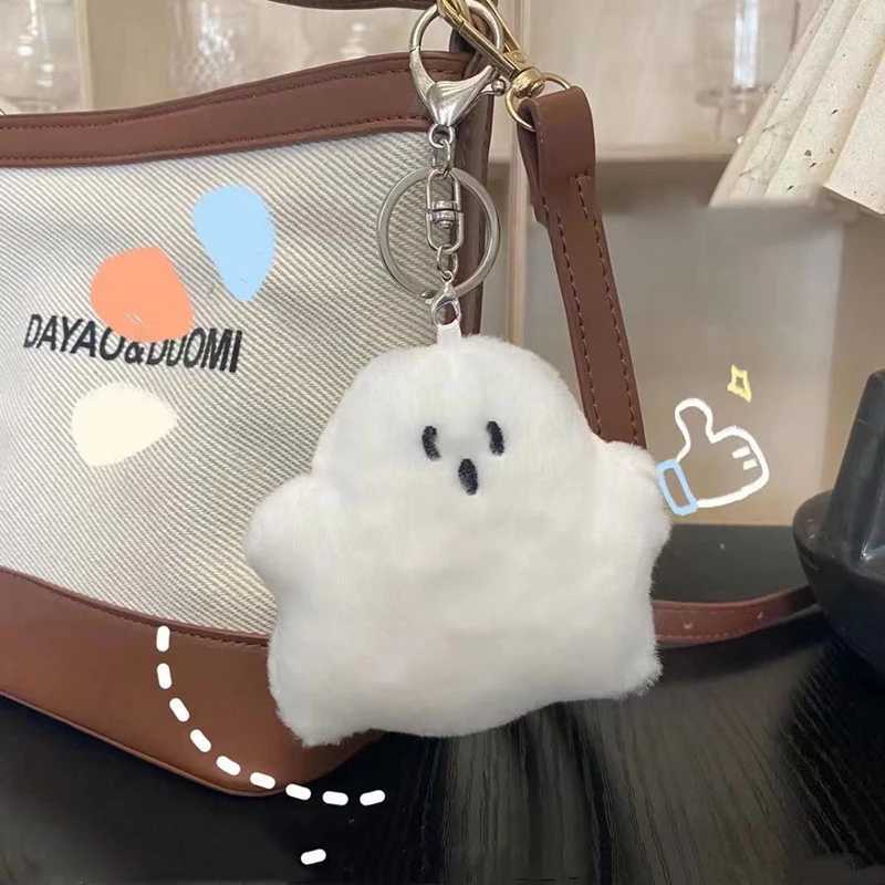 Interesting White Ghost Keychain School Bag Pendant Cute Plush Bag Pendant ACCORIES Creative Doll Keychain Childrens GiftXJ250409