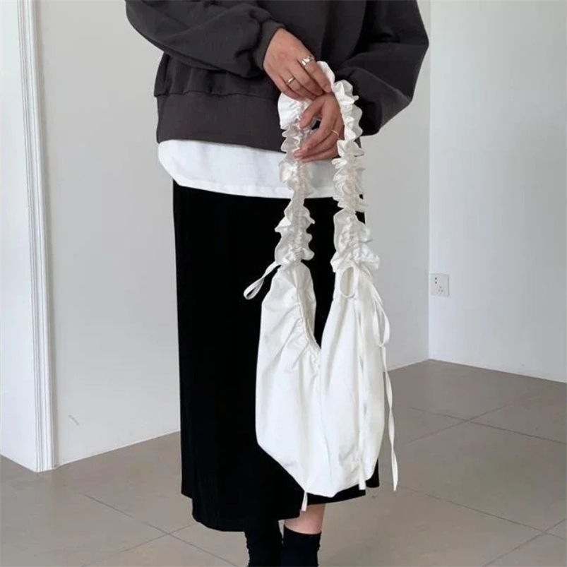 Wrinkled womens shoulder bag Korean solid color large capacity fashionable wallet simple cross body bag 241008
