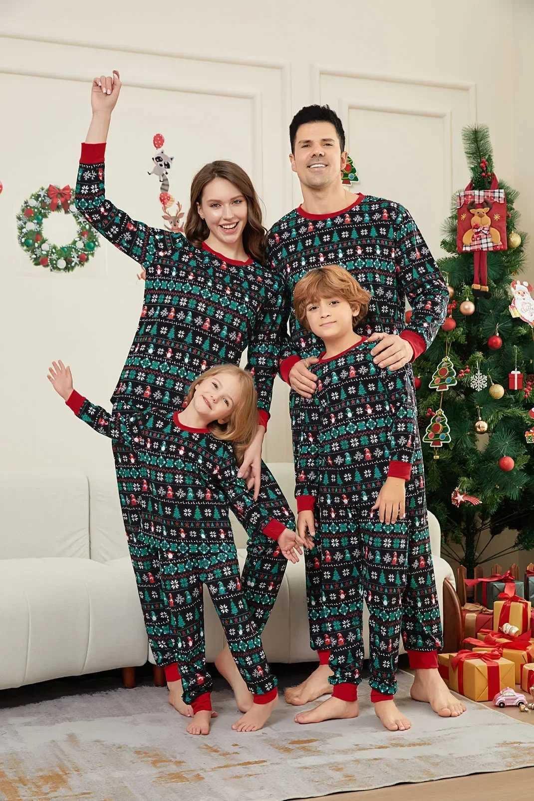 New Arrival Allover Print Christmas Pajamas Set Parent-child Matching Outfits Casual 2 Pcs Suit Baby Dog Romper Xmas Family LookXJ241008