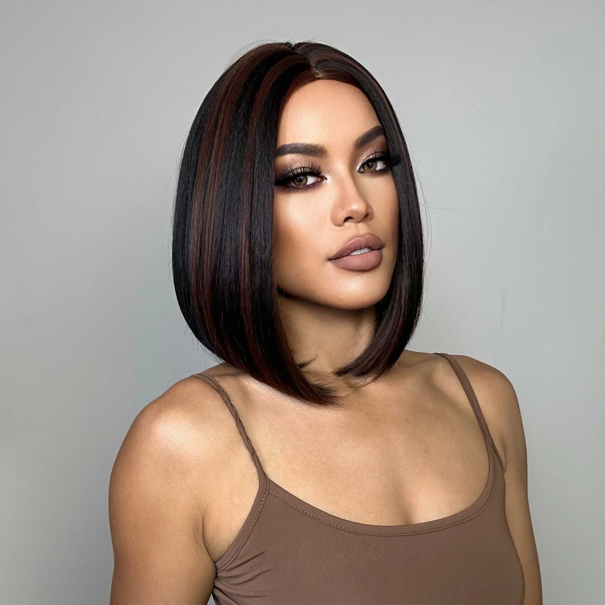 Middle Part Short Straight Bob Synthetic Wigs for Women Black with Brown Highlight Natural Hair Wig Daily Cosplay WigsXJ241008