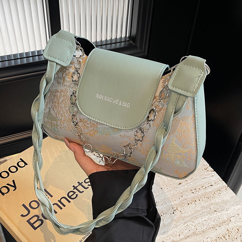 High end niche 2024 new fashionable multifunctional shoulder bag for women, French texture handbag