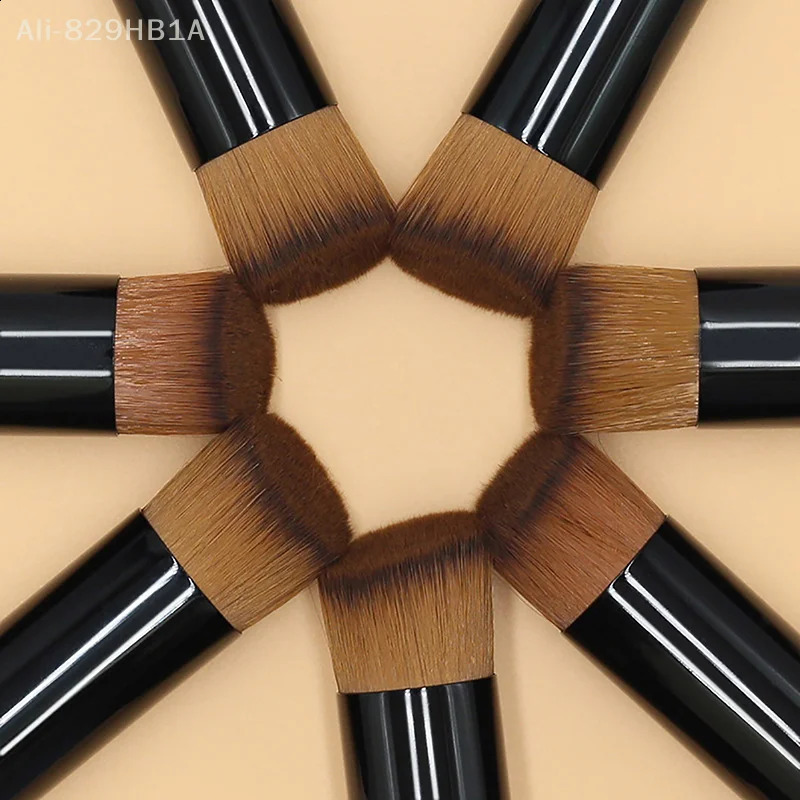 Tilted head kabuki makeup brush concealer powder blusher contour liquid basic professional makeup brush makeup tool party 241008