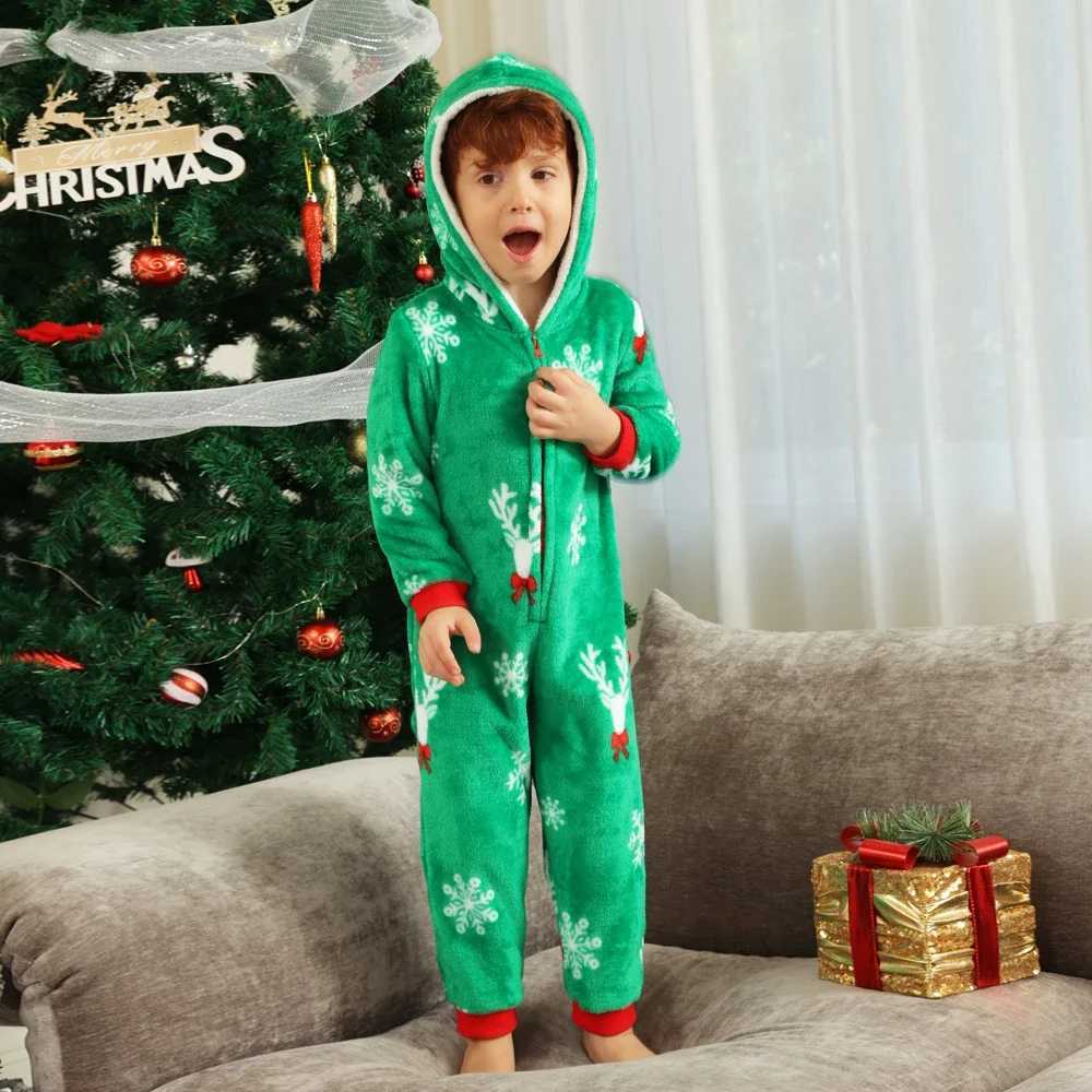 2024 Snowflake print flannel warm thick sleepwear Christmas mom dad child matching set zipper jumpsuit family photo W241008