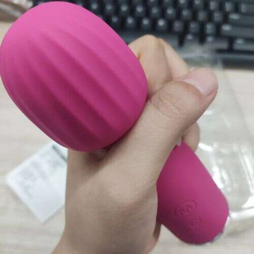 Women's G-spot vibrator bullet Dildo Multispeed women's massager adult gift sex toy