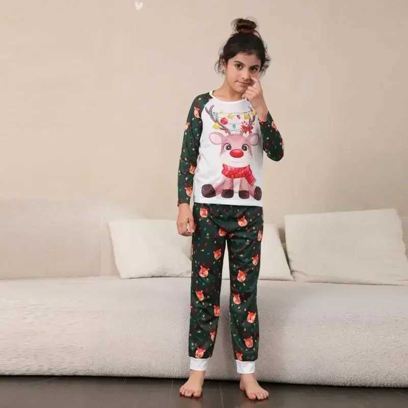 Christmas Gift Cartoon Elk Printing Mother Father Children Matching Clothing Family Christmas Pajama Set Baby Boys and Girls Clothing Soft Pajamas W24