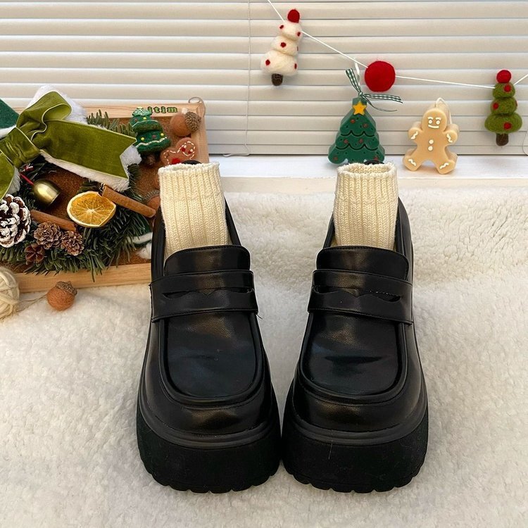 Height increasing thick soled small leather shoes, women's British style JK uniform shoes, 2024 new model, thick heel high heels, 8cm loafers