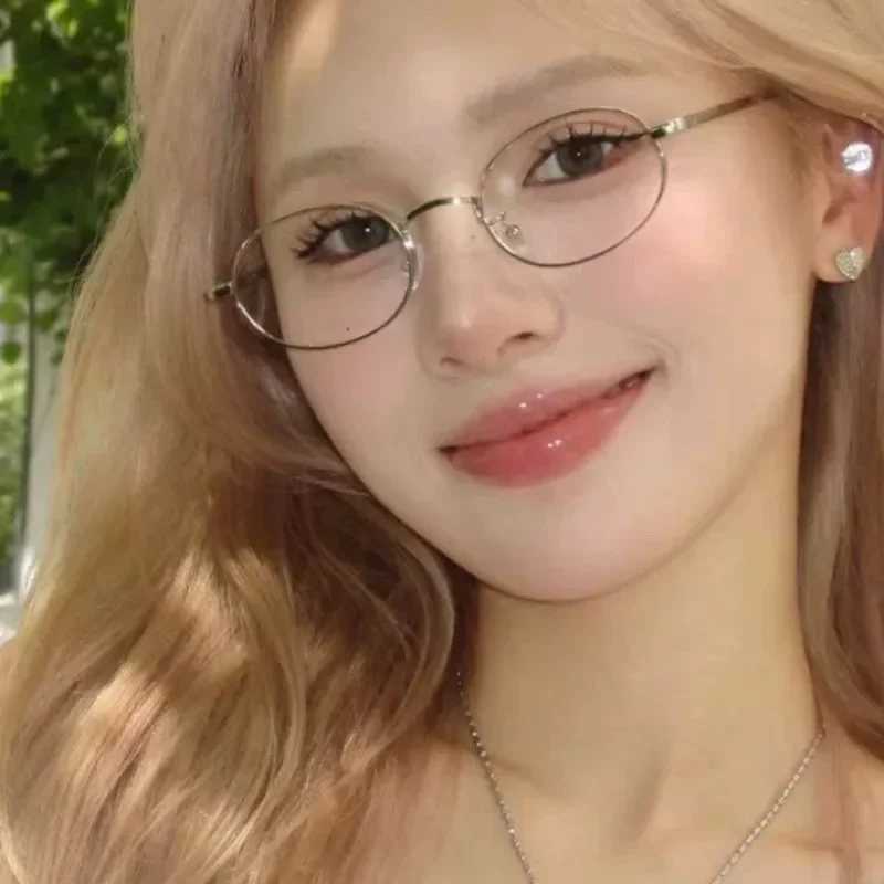 Y2K Retro Oval Round Glasses Frame for Women Men Ultra-Light Metal Ins Glasses Vintage Eye Protection Optical Full Rim GlassesX241008