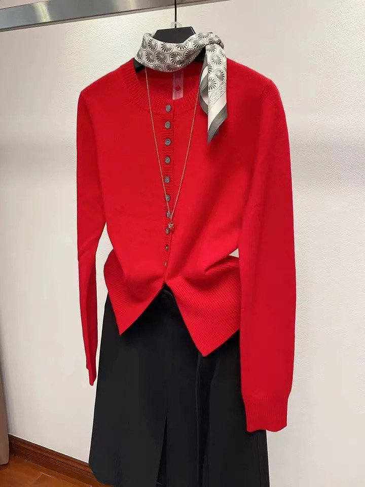 Spring and autumn womens casual solid color round neck long sleeved cardigan sweater 240924