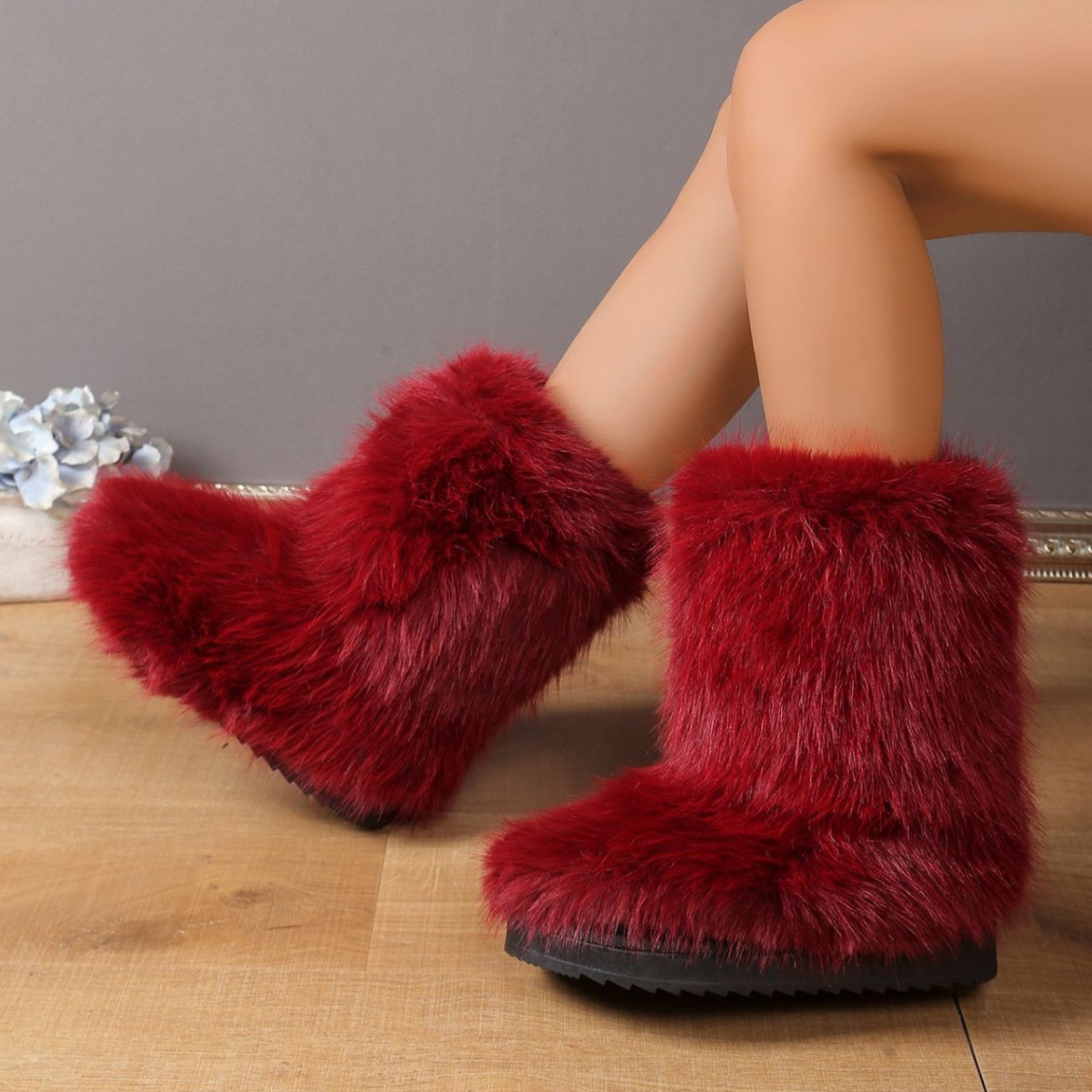 Plush Snow Boots: Warm Winter High-Barrel Round-Toe Boots for Women 035e