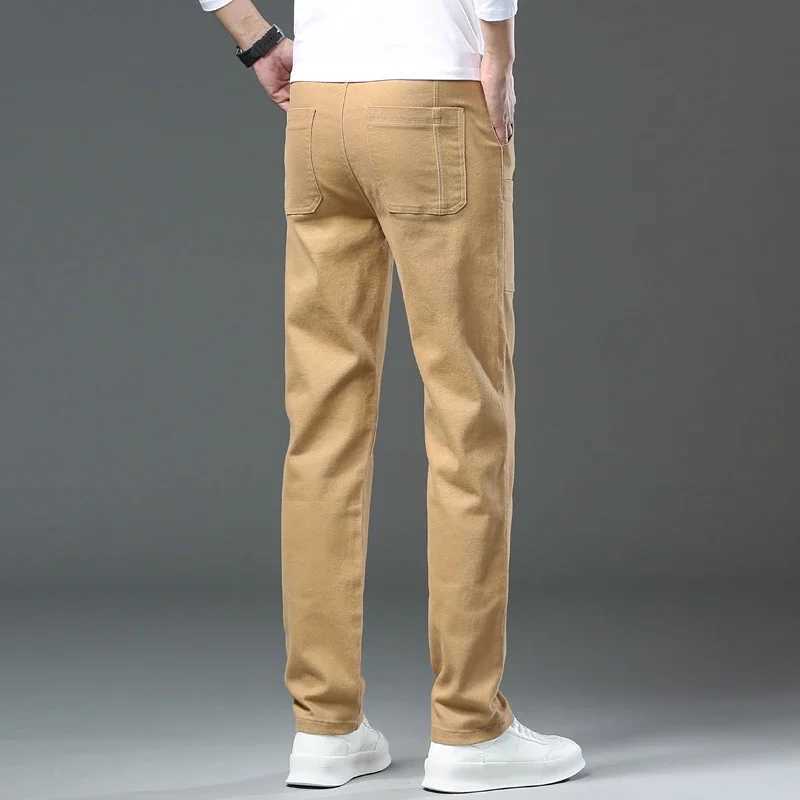 New Spring/Autumn Mens Multi Pocket Design White Tight Jeans Fashion Casual Khaki Red Comfortable Stretch JeansW240715
