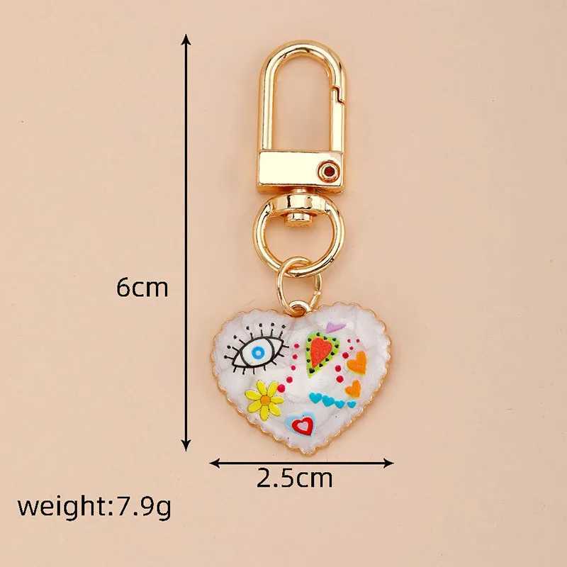 Personality Ethnic Eyes Heart Keychain for Women Fashion Printed Drop Oil Flower Key Buckle Handbag Earphone Case DecorationX241008