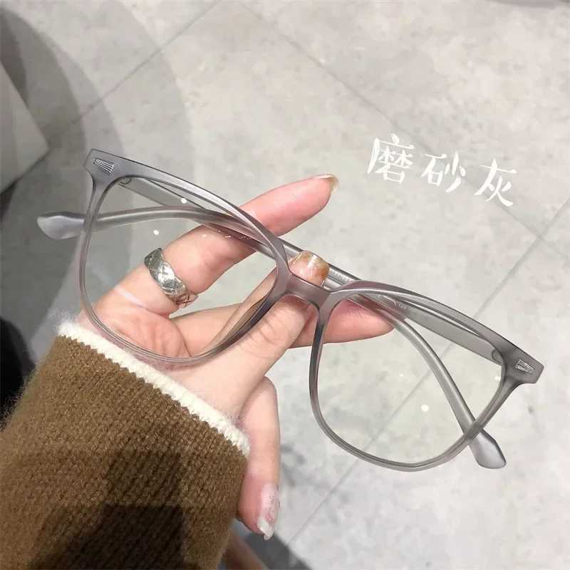 Large Square Frame Anti-Blue Light Glasses Fashion Retro Men Women Computer Gaming Eye Protection Classic Plain Glass SpectaclesX241008