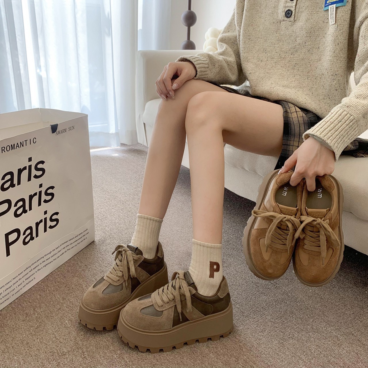 Women's Retro Flat Casual Breathable Mesh Lace-up Sports Shoes 5f51