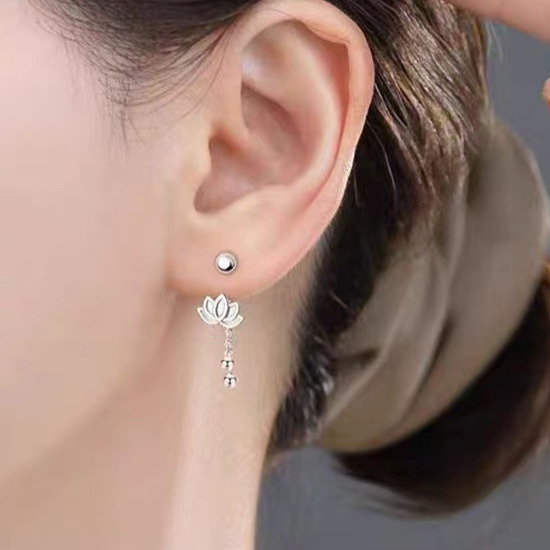 Lotus tassel for women 2024 new style, light temperament, exquisite niche design, fresh ral earrings