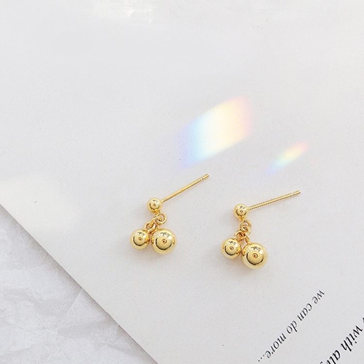 Pure sier needle, small gold bean sweet, fresh, versatile, personalized, exquisite student earrings