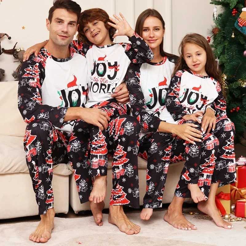 Family/Couple Christmas Matching Set Adult and Childrens Pajama Set Full Set Printed 2-piece Set Pajama W241008