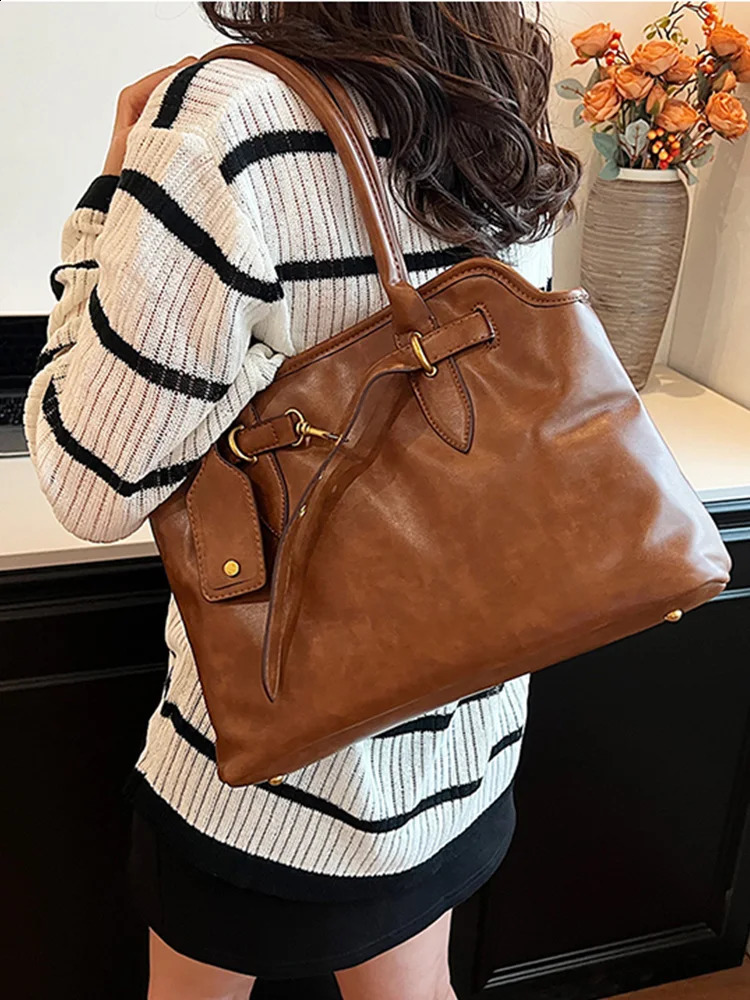 Vintage Brown Lady Handbags Textured PU Leather Fashion Shoulder Bag Autumn Winter Women Underarm Bags 240924