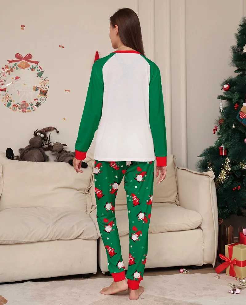 2015 Christmas Match Family Pajamas Santa Claus Printing Pjs Adult and Childrens Clothing Set Baby Hoodie+Dog Clothing W241008