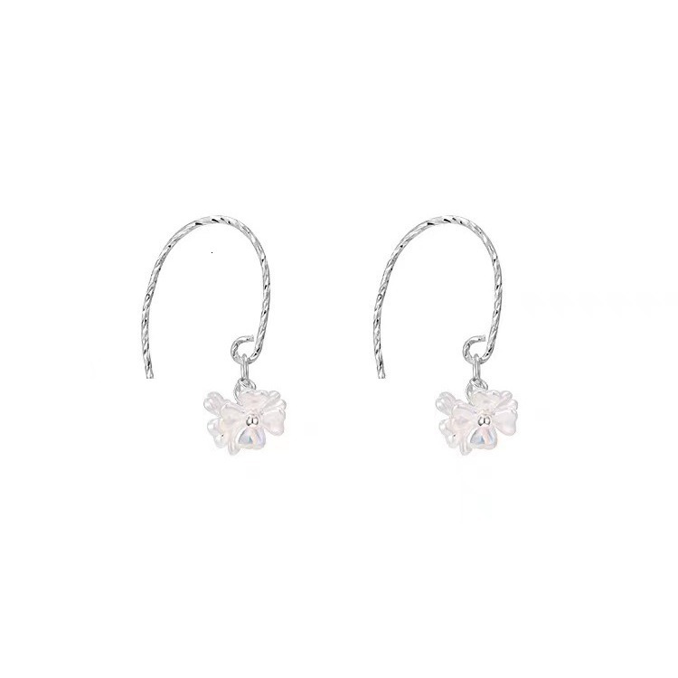 needle wer for women 2024 new style, niche, high-end, light and earrings