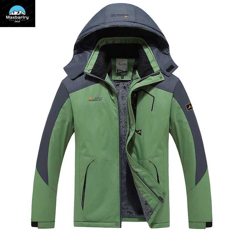 2020 Winter Outdoor Jacket Men Thick Warm Velvet Coat Mens Windproof Hooded Jackets Casual Hiking Mountaineering Outerwear 9XL LX241009