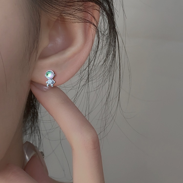 Needle Colored Astronaut 2024 New Trendy Creative Niche Design Earrings