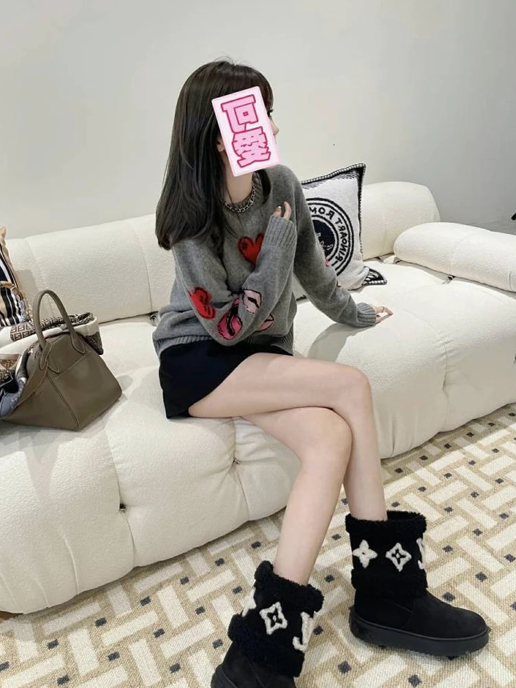 Autumn and Winter Wool Lanhua Womens Round Neck Loose Set Love Lipstick Sweater Cashmere Knitted Bottom 241007