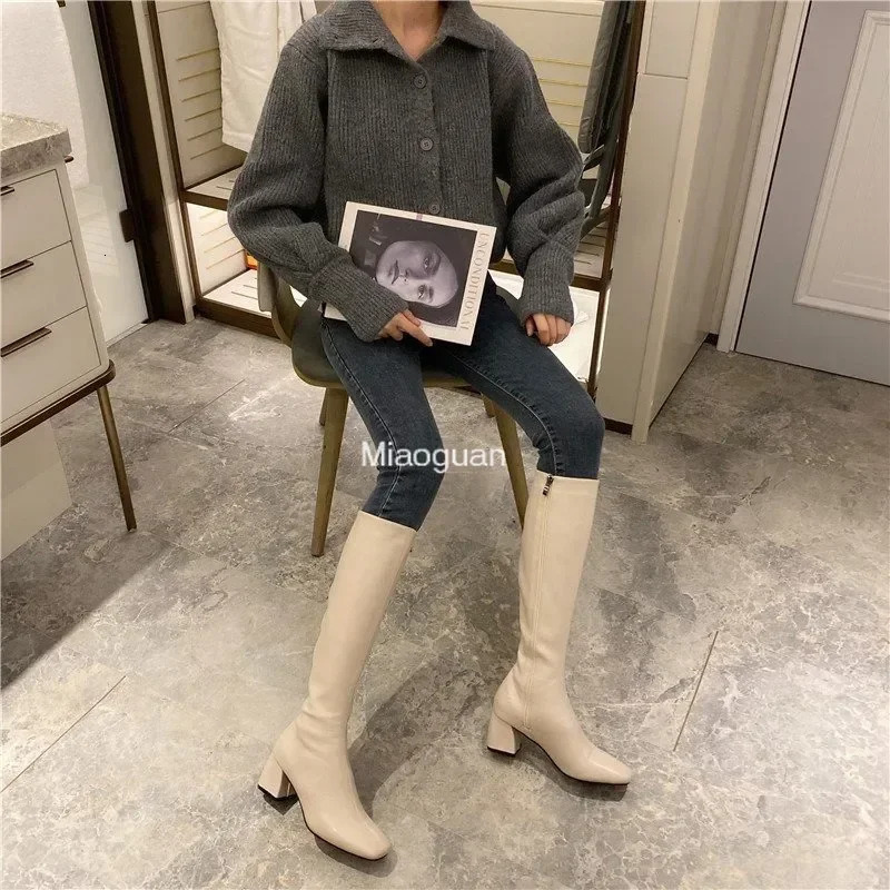 Womens Warm Boots Womens Knee High Boots Womens Shoe Platforms Thick Boots PU Leather Soft Zipper Womens Fashion Winter 241007