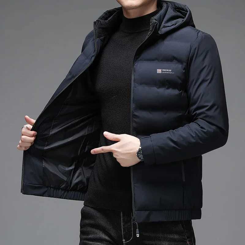 Mens Hooded Down Jacket 2024 New Coat Luxury Designer Clothing Hooded Thick Warm Casual Cold-Proof Clothing Lightweight Padding LX241009