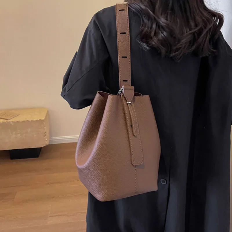 2 pieces/set retro small solid color womens leather shoulder bag Korean fashion womens handbag underwear bag wallet 241008