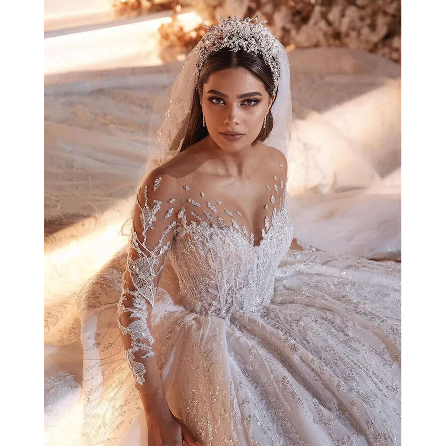 Shiny Beadings Wedding Dress Sequins Long Sleeves Sweetheart Sweep Train Gowns Custom Made Bridal Dresses Robe De Mariee es