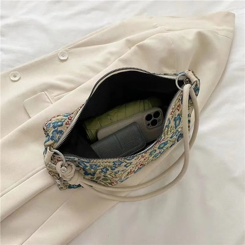 Fashion Retro Canvas Handbag Womens Elegant Flower Embroidery Casual Handbag Shopping Beach Bag Womens Bag Wallet 241008
