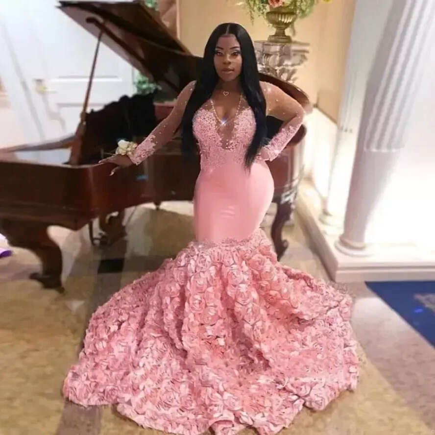 Bottom NEW Gorgeous Wer Prom Dresses Lace Appliques Bead Graduation Party Gowns Sheer Long Sleeve Females Tail De Robes