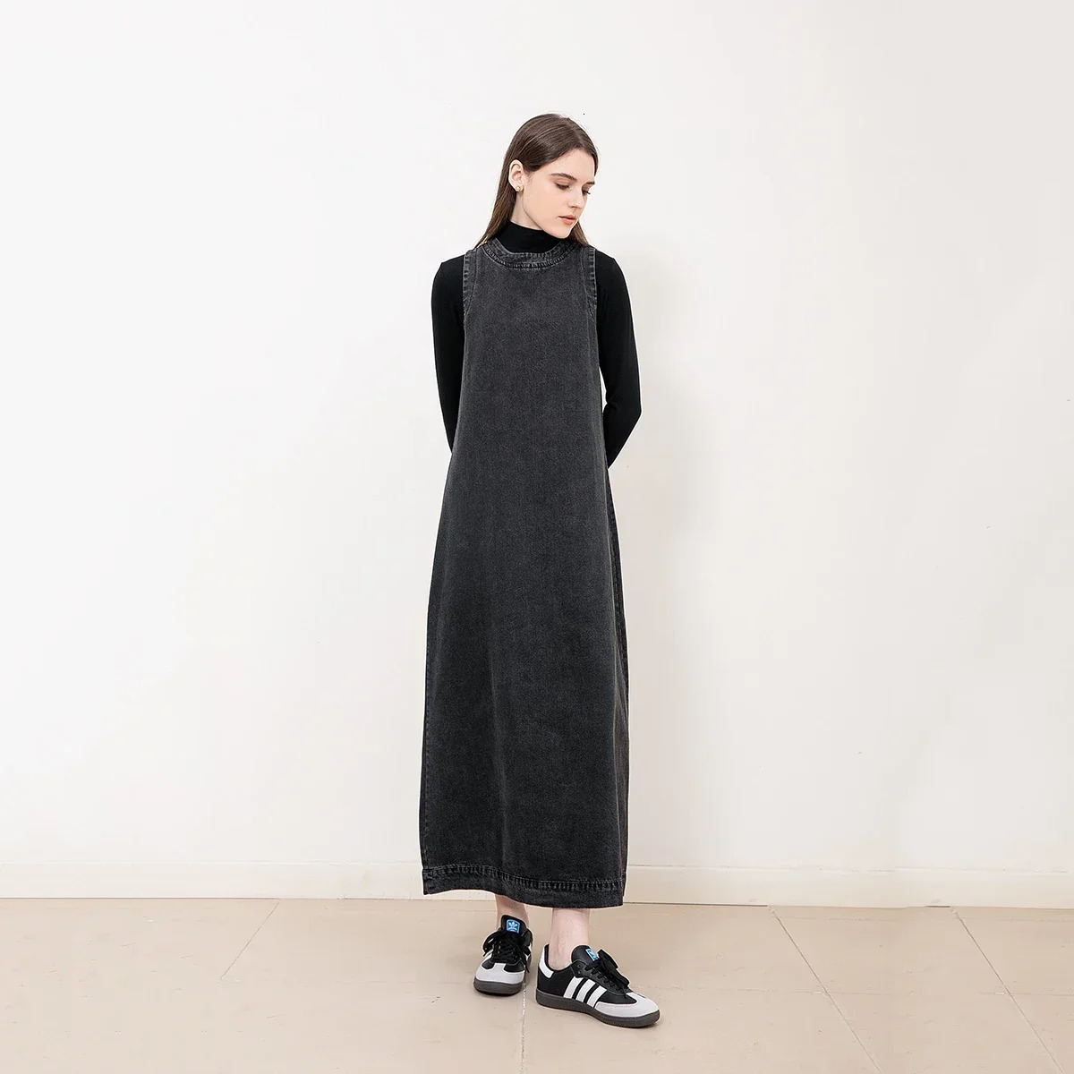 AP 2025 Autumn Womens Cowboy Sleeveless Dress Black Knitted Cardigan Fashion Style 241007