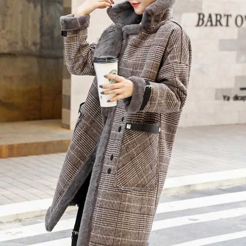 Plaid Faux Leather Fur Parka Coat Women 2021 Autumn Winter New Lamb Fur Female Overcoat Add Velvet To Keep Warm OuterwearX241009