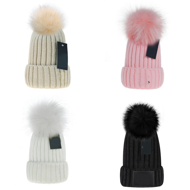 Beanie Cap Mens Designer Bucket Hats New Fashion Women Ladies Warm Winter Beanies Large Faux Fur Pom Poms Bobble Hat Outdoor Black Blue White Pink 7 Color
