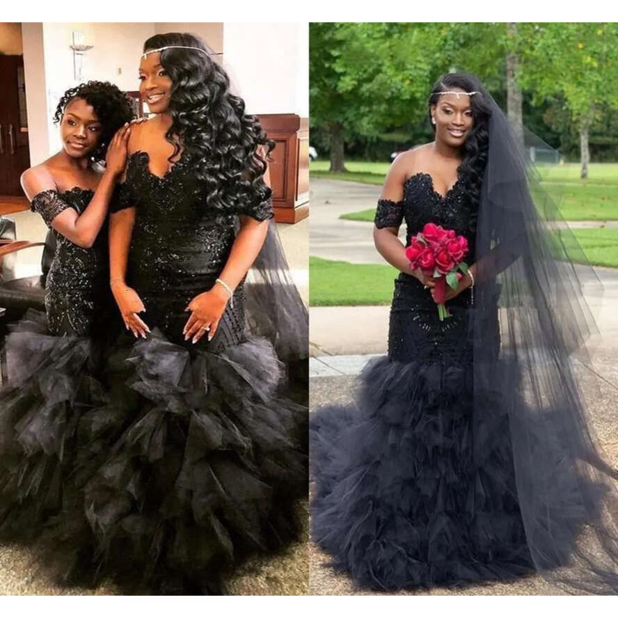 Gothic One Blck Pcs Mermid Wedding Dress 2022 Sexy Off The Shoulder Lce Appliques Plus Size Africn Vintge Bridl Gowns Ruffles Chpel Trin Vestido De