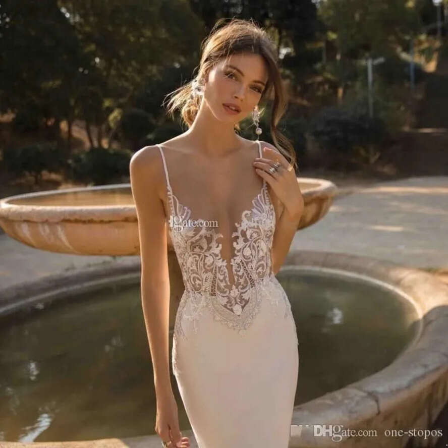 Spaghetti Sexy Open White Back Mermaid Bohemian Wedding Dresses Elegant Lace Appliqued Beach Boho Plus Size Bridal Gown Bc1345