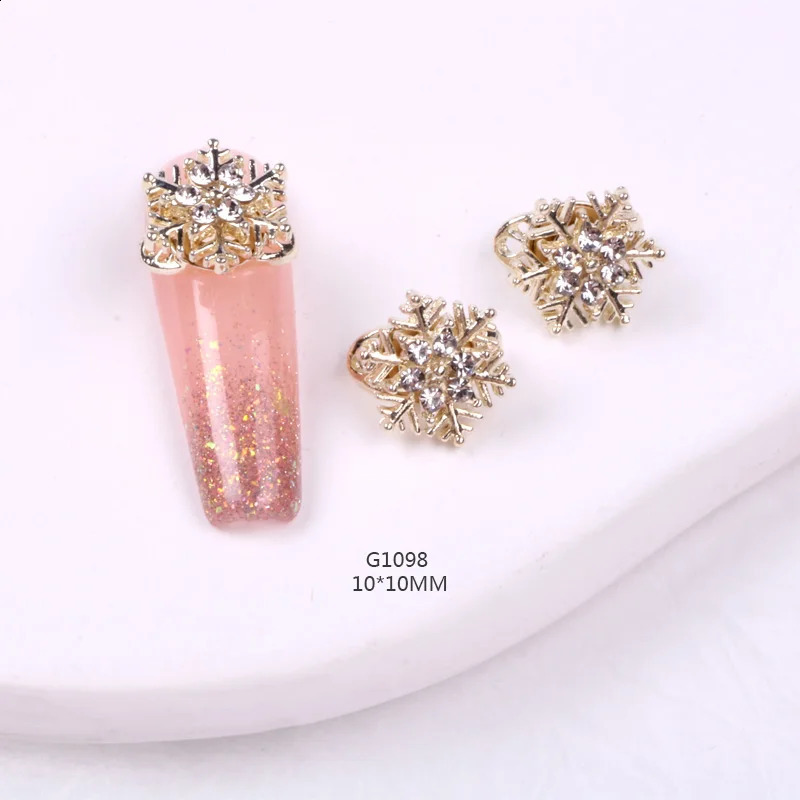 TSZS 3 pieces/batch Rotating Nail Charm Snowflake Nail Diamond Nail Art Pearl Christmas Nail Charm 241008