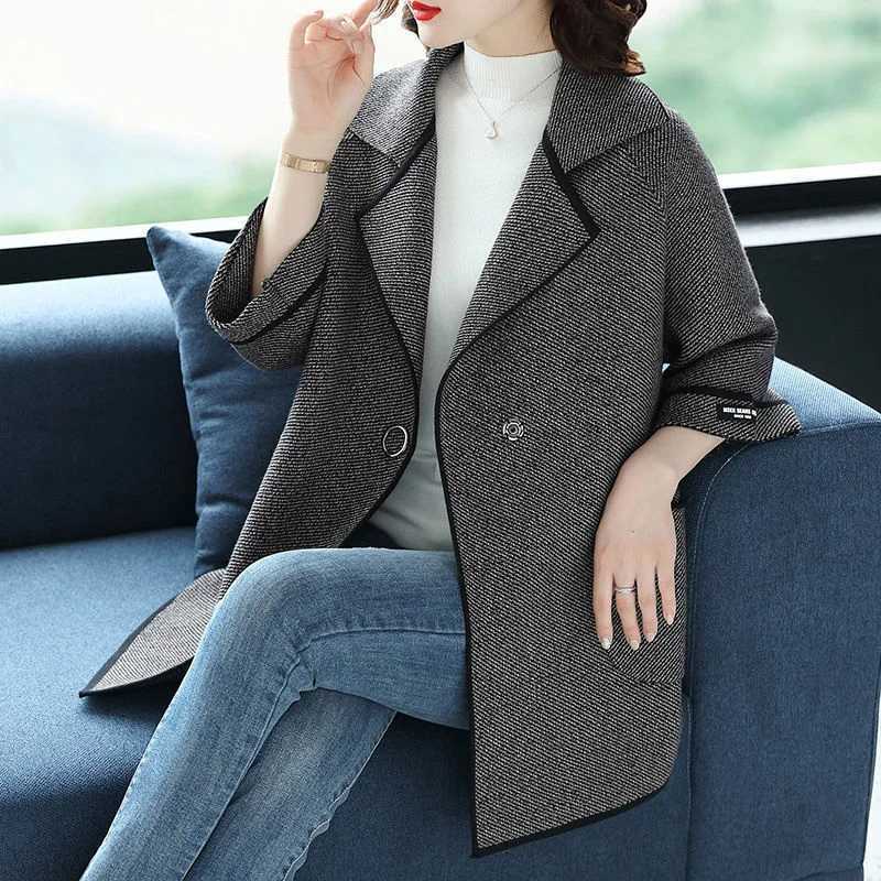 New 2023 Autumn Winter Middle Mother Coat Women Fashion Korean Loose Casual Woolen Coats Overcoats Female OuterwearX241009