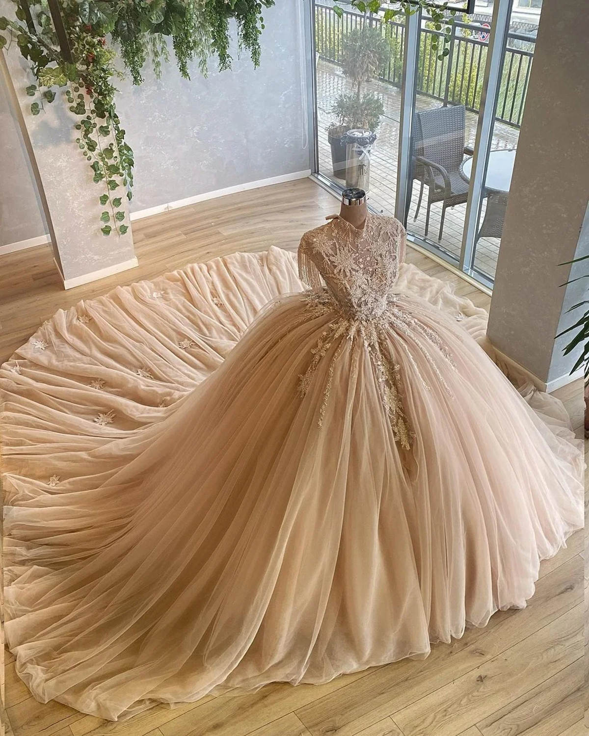 Blush Pink Princess Quinceanera Dress High Neck Sequins Beading Lace Party Sweet 16 Gown Vestidos De 15