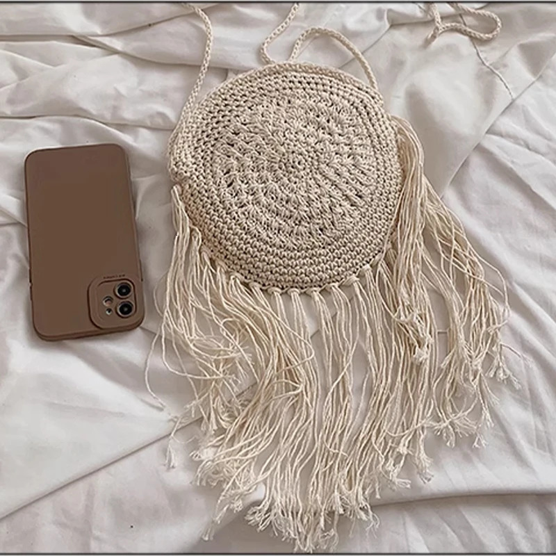 Round Straw Bag Clutch Edge Bohemian Tassel Cross Body Bag Womens Messenger Handbag Summer Beach Handbag Womens Straw Bag 241008