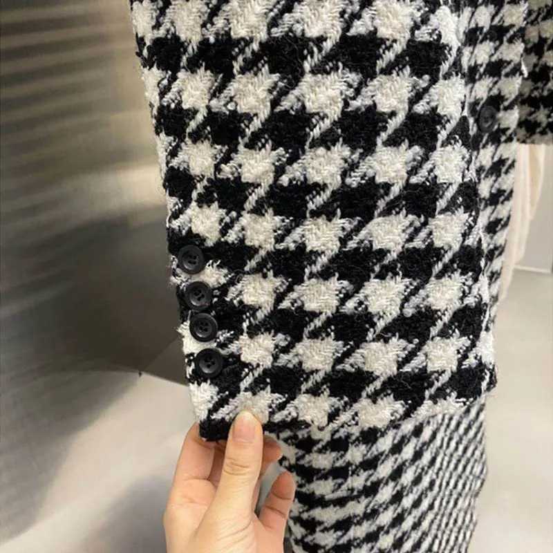 Fashion Houndstooth Faux Wool Jacket Women Autumn Korean Elegant Single Breasted Long Overcoat Winter Thick Warm Blend OutwearX241009