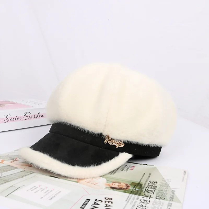 Womens autumn and winter mink hair windproof and warm retro octagonal beret 241007