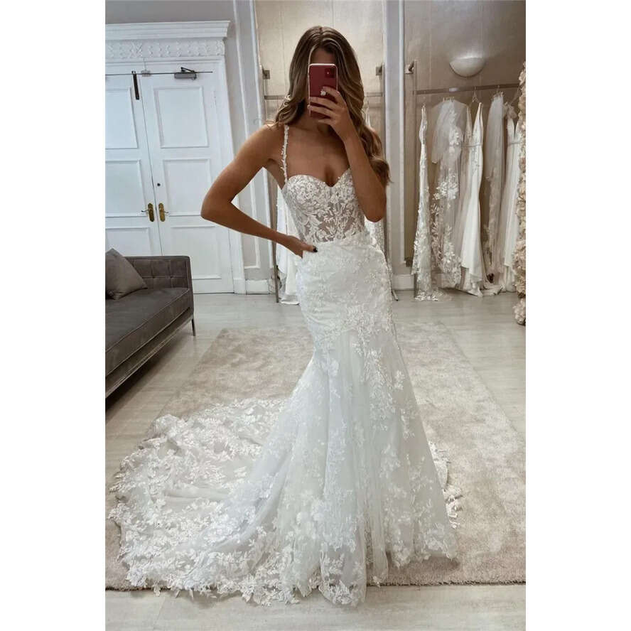 Wedding Romantic Lace Mermaid Dresses Sexy Spaghetti Straps Appliques Beads Bridal Gowns Illusion Bodice Long Robes Custom Made Bc15205